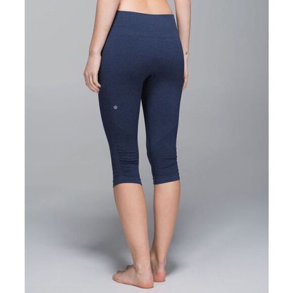 Lululemon In The Flow Crop II Leggings in Heathered Deep Navy Size 4 - Picture 3 of 13